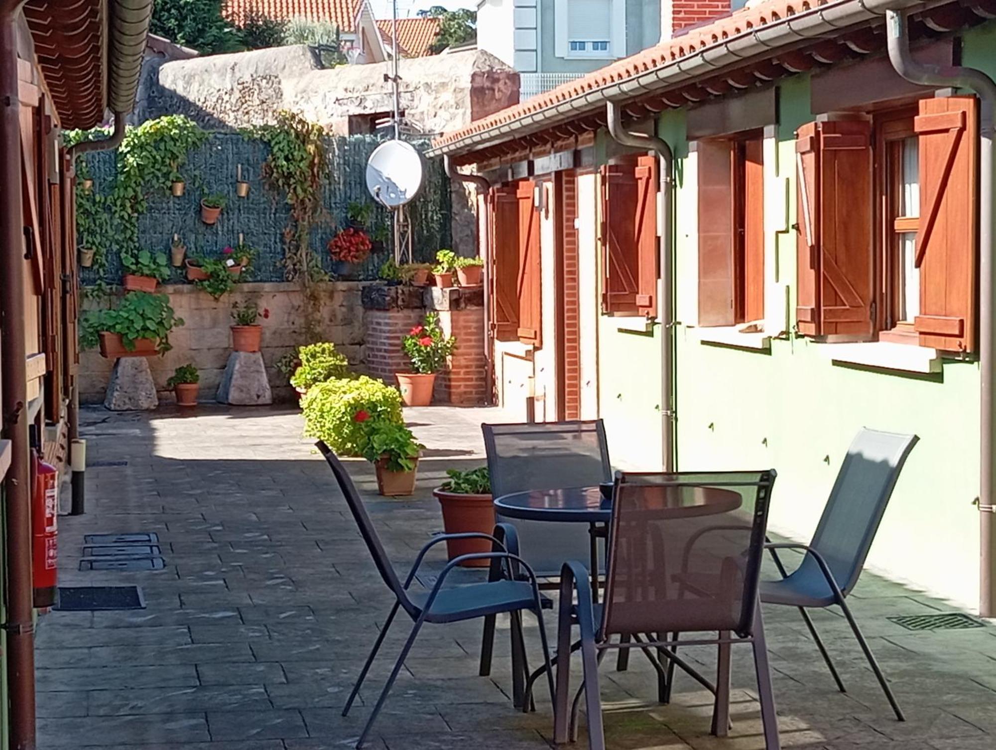 Apartamentos Las Cuadras De Estanos Muriedas Exterior foto